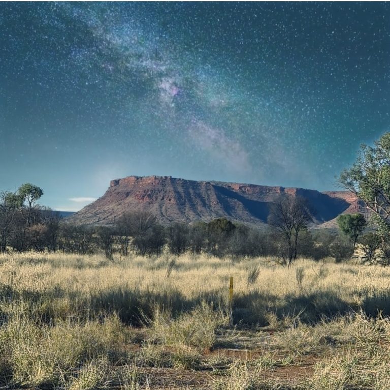 Star shot of Kings Canyon at night showing the wonder and beautiful Kings Canyon | Balam AIr can take you there.